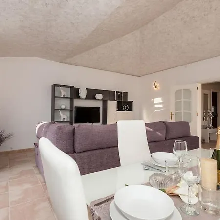Apartment Vanesa Heated Pool Ocean Views Private